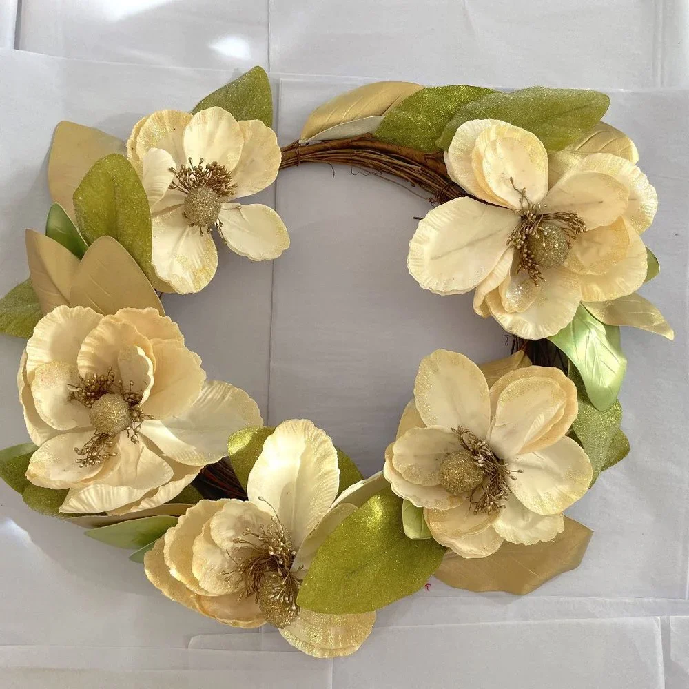 Anthropologie Glittered Hibiscus Flower Wreath Holiday Christmas Wall Door Decor